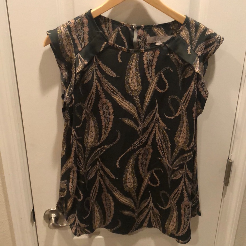 LOFT green flutter sleeve blouse